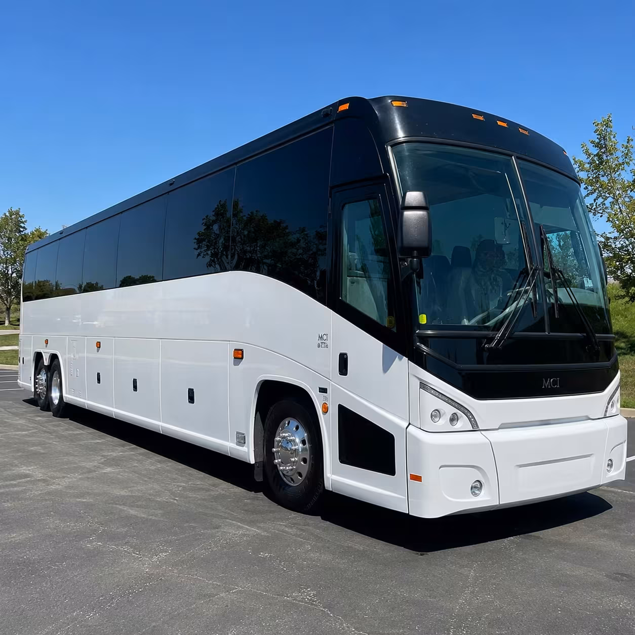 daily commuter shuttle buses for north port employers